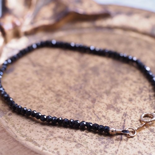 Maya Tara 瑪雅塔拉 黑色尖晶石 2.5mm 天然石 14KGF 細手鍊 Black Spinel bracelet