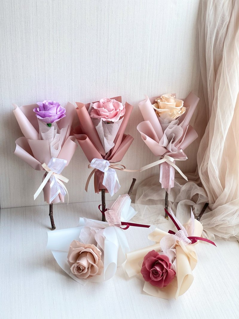 Single Preserved Flower Bouquet Birthday Gift/Valentine's Day Gift/Anniversary With Carry Bag - ช่อดอกไม้แห้ง - พืช/ดอกไม้ 