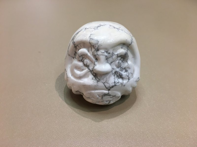 White Turquoise Daruma Doll - suitable for artists to capture creative inspiration - ของวางตกแต่ง - เครื่องเพชรพลอย 