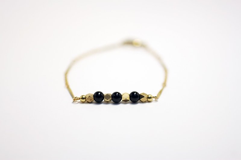 ★ ★ valentines small small brass delicate shape agate bracelet - สร้อยข้อมือ - เครื่องเพชรพลอย สีดำ