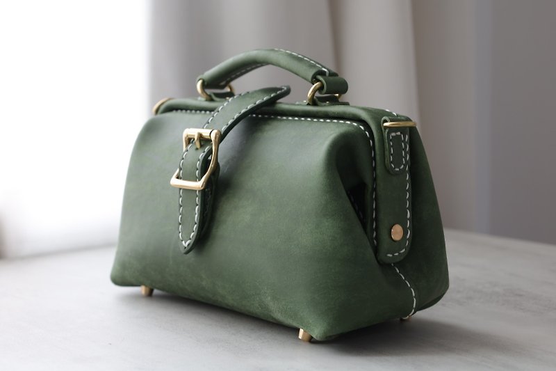 [custom version] new small kiss lock bag - กระเป๋าเอกสาร - หนังแท้ สีเขียว