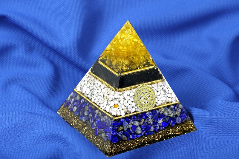 Orgone Pyramid Orgonite Aether Energy Energy Conversion Orgone Meditation Crystal - Items for Display - Crystal Gold