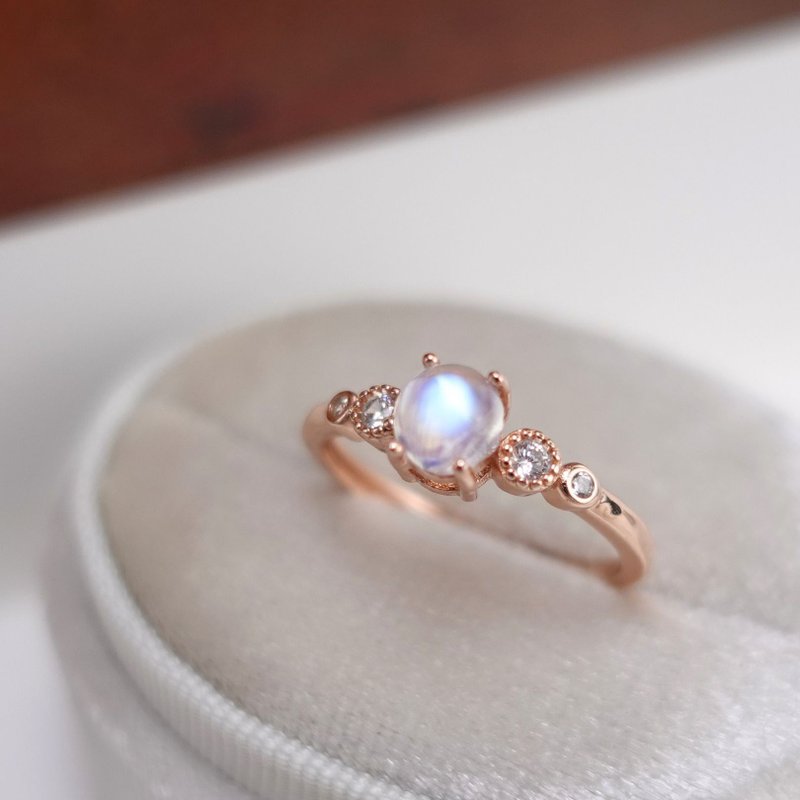 Blue light moonstone lover's Stone special blue light luster texture Rose Gold sterling silver ring gift - General Rings - Sterling Silver Transparent