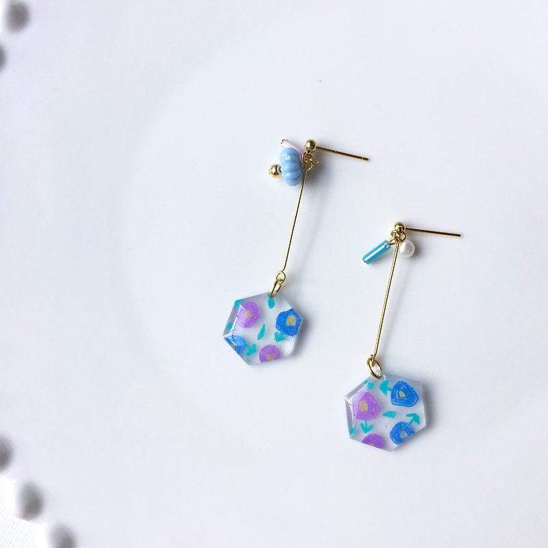 Berry small garden clip-on/pin earrings - Earrings & Clip-ons - Resin Multicolor