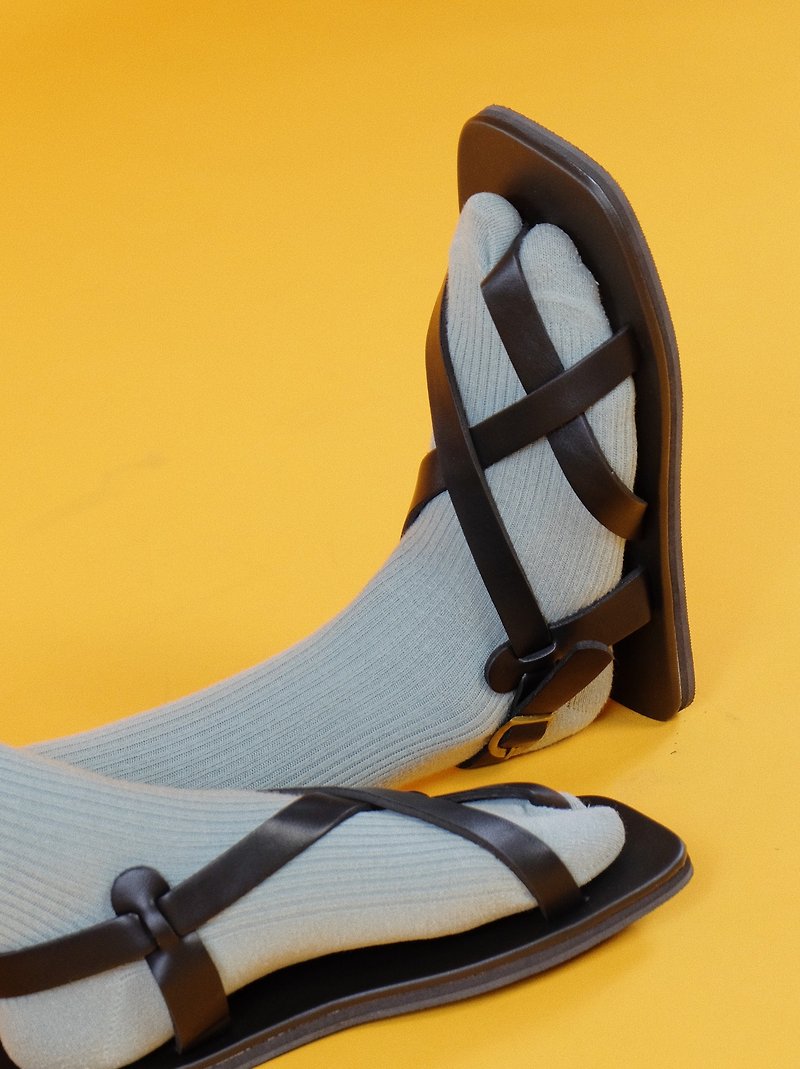 SANDALS K801 - 涼鞋 - 其他材質 黑色