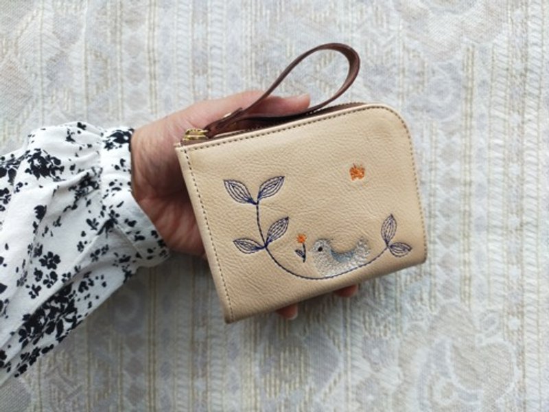 Pinkoi 代購 -  刺繡皮革錢包「Happy Blue 雀」天然牛皮「Orange&Blue」☆雙折錢包☆ - 錢包/皮夾/長短夾 - 真皮 