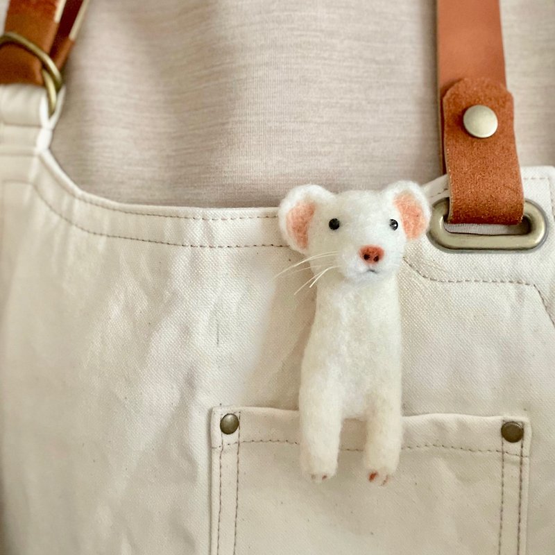 Stoat Brooch - Brooches - Wool White