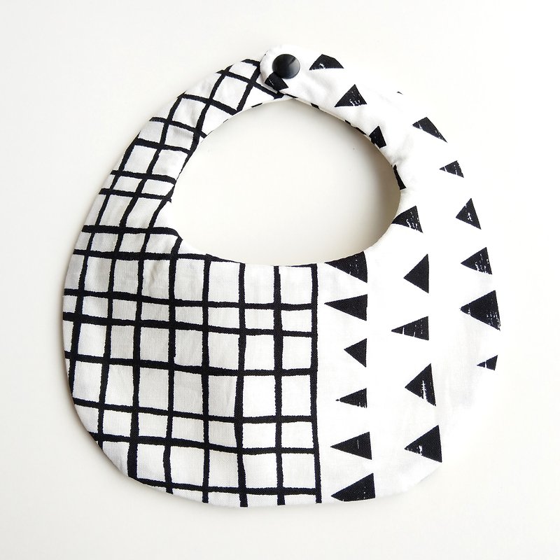 Six-layer yarn double-sided bib - Nordic white - triangle x plaid - ผ้ากันเปื้อน - ผ้าฝ้าย/ผ้าลินิน 