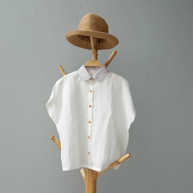 Linen Shirt with Wooden buttons (Short-sleeved)-Milk Taro - 女上衣/長袖上衣 - 棉．麻 白色