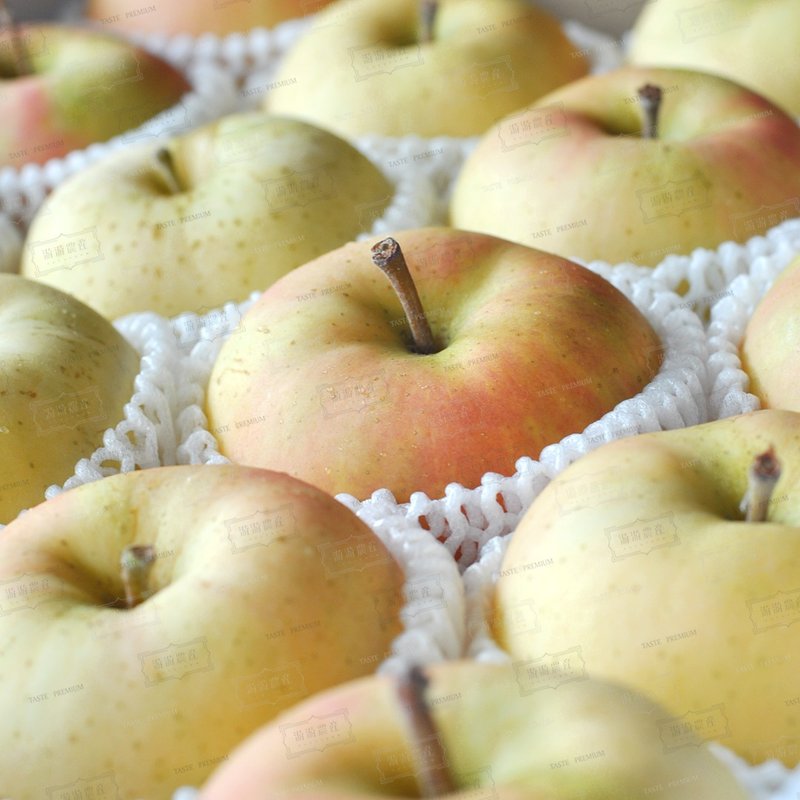 Japan Aomori Toki Peach Apples (Original Box) - อื่นๆ - อาหารสด 