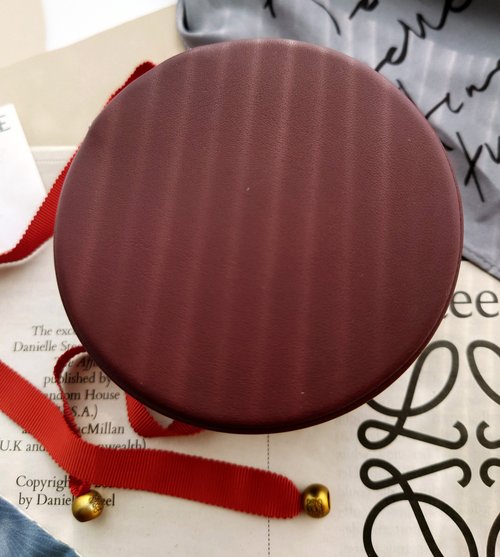 ロエベ　ジュエリーボックス 未使用品 LOEWE ダークレッド ジュエリーボックス ジュエリー