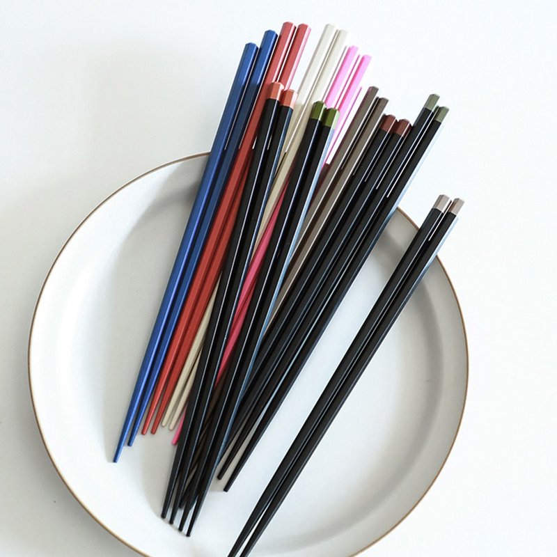 日本霜山 莫蘭迪色系防滑六角抗菌筷-5雙入X3包-多色可選 - 筷子/筷架 - 塑膠 多色