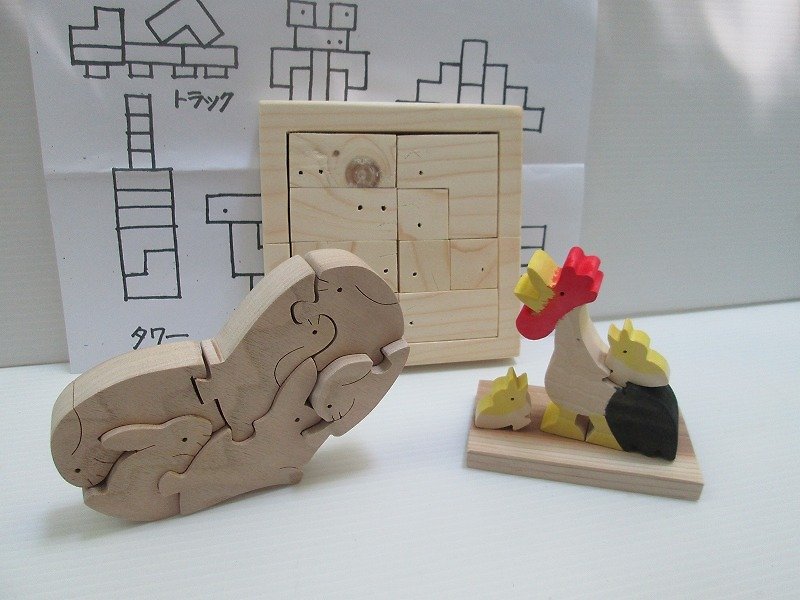 Present lucky bag Building blocks, hearts, chickens. Japan postage164 yen - ของเล่นเด็ก - ไม้ สีทอง