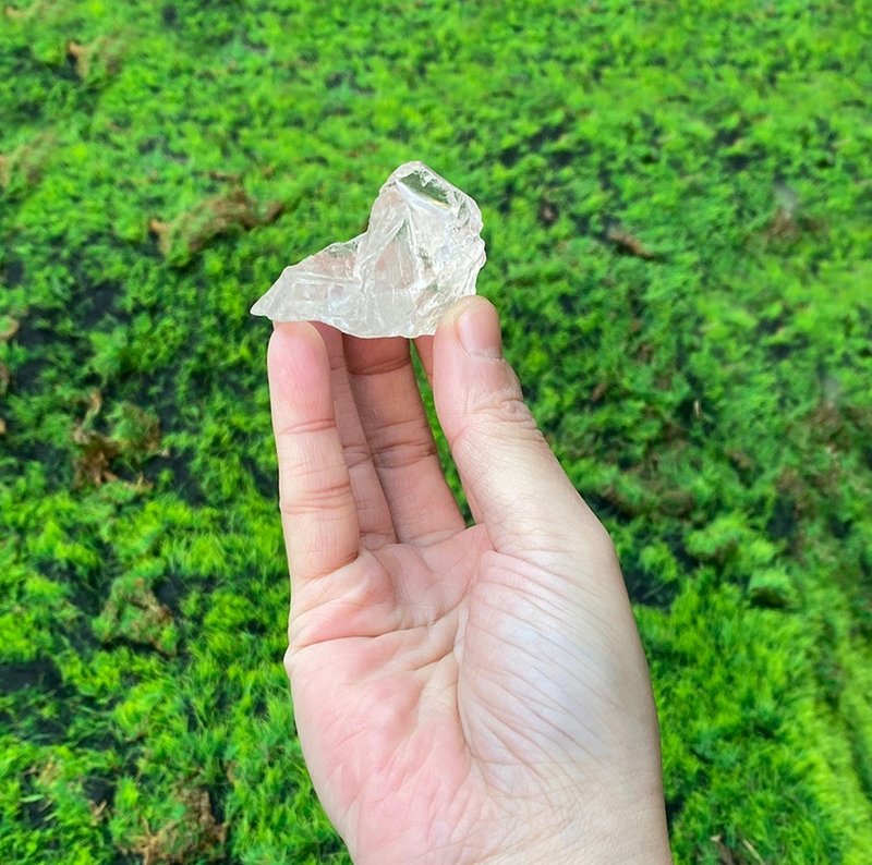 能量擺飾-精選天然冰透幾何白水晶原石 淨化 療癒 能量 - 擺飾/家飾品 - 水晶 白色