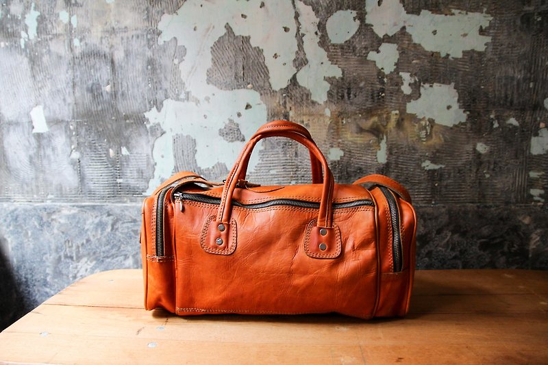 袅袅 department store-Vintage caramel color tubular handbag side bag retro - Messenger Bags & Sling Bags - Genuine Leather 