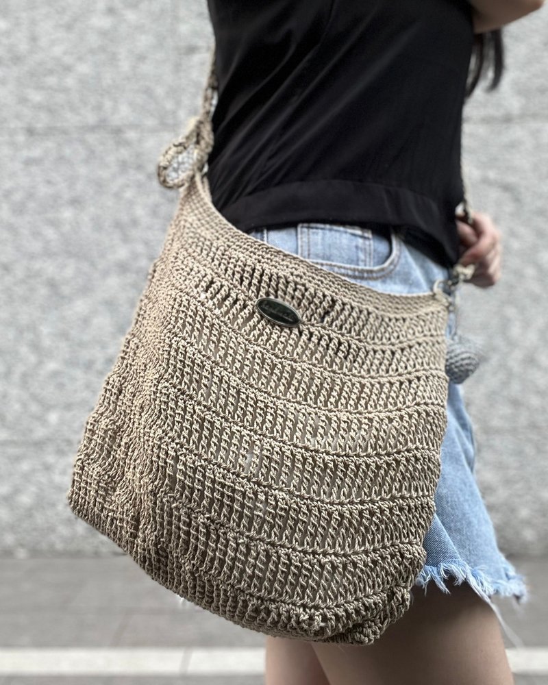 Korean style three-dimensional long mesh woven bag (Khaki) crossbody/side backpack/two-part bag/handmade woven bag/Korean style - Messenger Bags & Sling Bags - Cotton & Hemp 