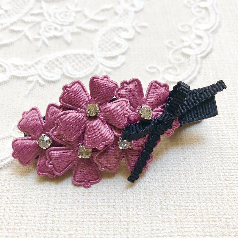 Fresh flower bangs hairpin/purple berry - Hair Accessories - Other Materials Purple