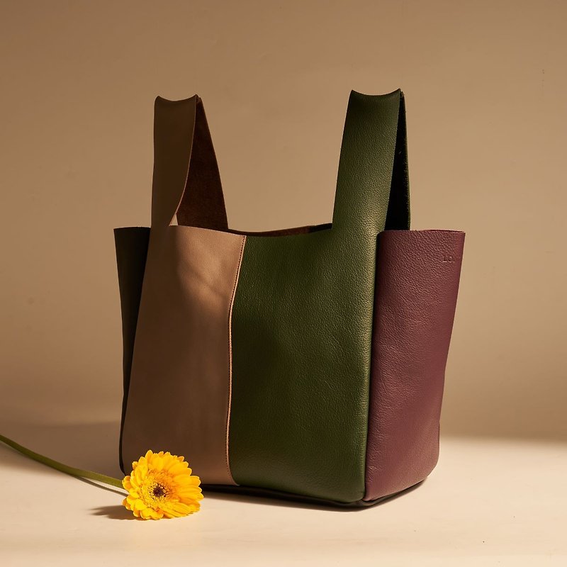 LONGLAI JEKYLL & HYDE LARGE TOTE BAG SPLASHY-COLD SHADES - Handbags & Totes - Genuine Leather Multicolor