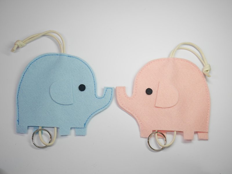 Cute animal key case-elephant (two colors in total) - ที่ห้อยกุญแจ - เส้นใยสังเคราะห์ สีน้ำเงิน
