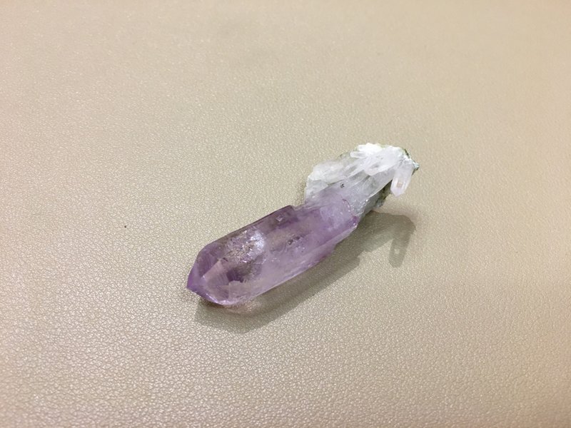 克鲁兹紫晶柱 ( 1 ) - 驅散負能量並帶來內心的平和 - 擺飾/家飾品 - 水晶 