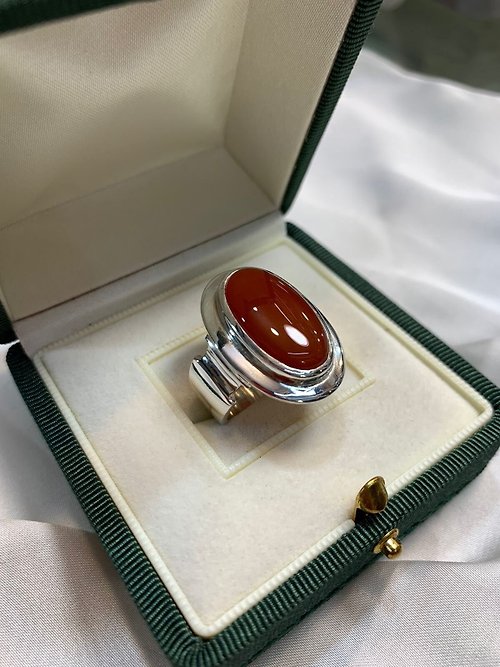 gemsjewelrings Mens Deep Red Yemen Agate Ring High Quality Carnelian Ring For Men Women Silver