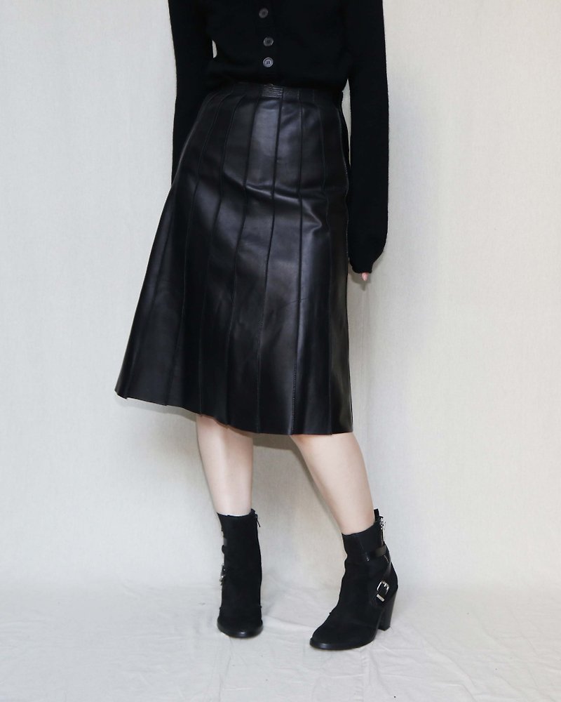 Vintage pumpkins. ANNE KLEIN black knee-length leather skirt - กระโปรง - หนังแท้ สีดำ