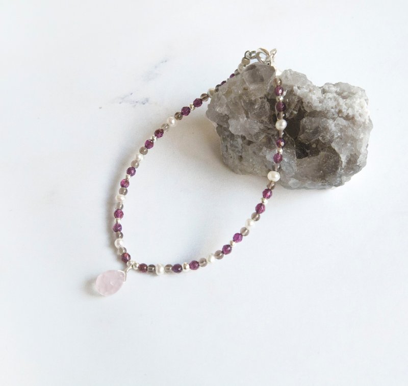 Find it/ Burgundy-Red Pomegranate Small Pearl Powder Crystal 925 Silver Bracelet with Natural Stone Beads - Bracelets - Semi-Precious Stones Pink