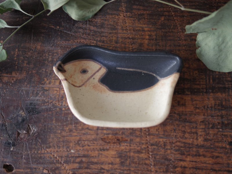 Tiny plate with Chinstrap penguin - Plates & Trays - Pottery Black