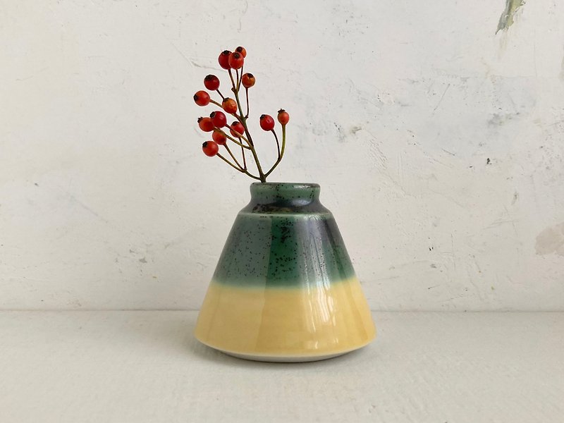 小花瓶 - 花瓶/花器 - 瓷 綠色
