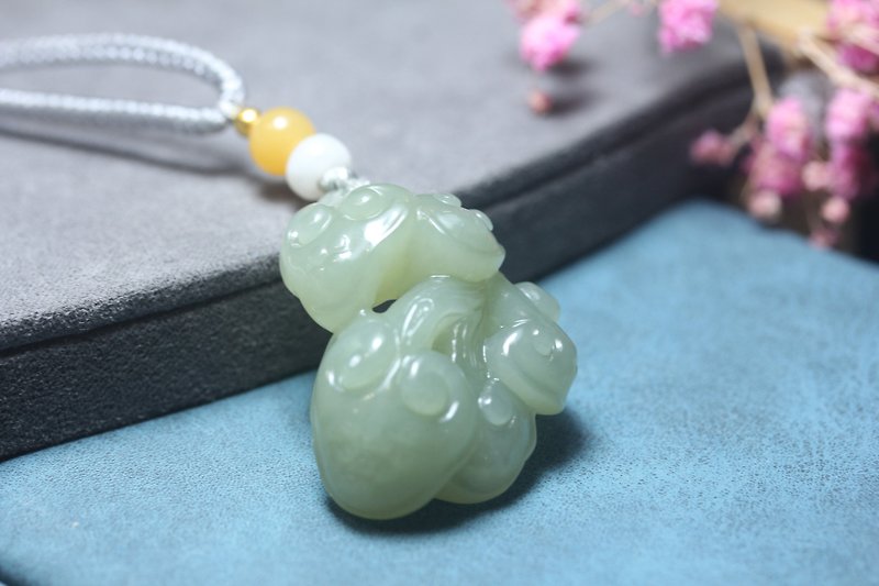 【Everything goes well】Natural Hetian sapphire\Ganoderma lucidum Ruyi pendant pendant pendant sweater chain\Great gift - Necklaces - Jade Green