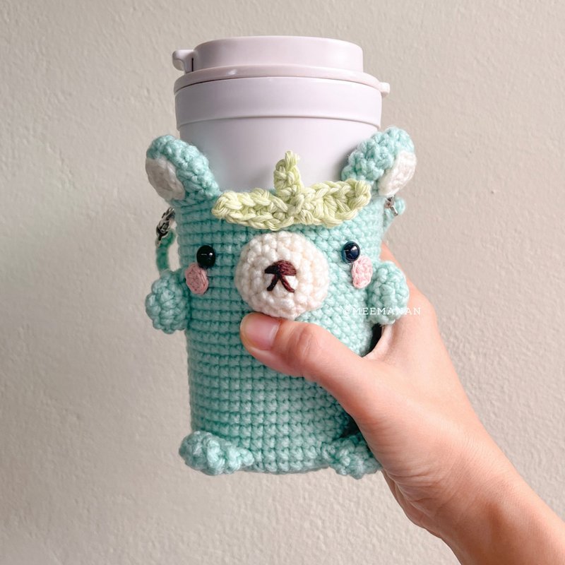 Green Bear Coffee Sleeve 16 oz | Cute Crochet Cozy for Iced Drinks - 飲料提袋/杯套/杯袋 - 棉．麻 綠色