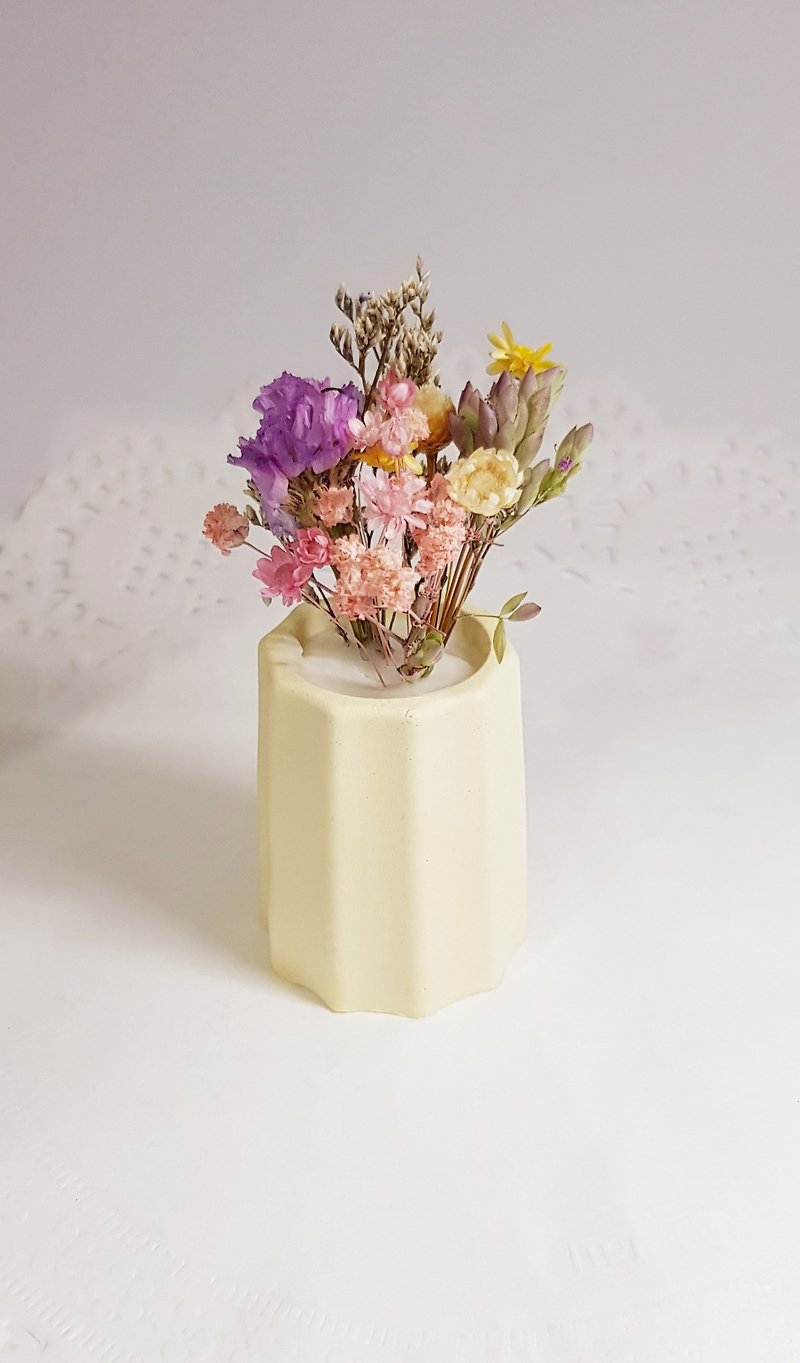 Hand made dry flower small pots to extract the fragrant stone Valentine's Day - Valentine's Day gift - Mother's Day gift - น้ำหอม - วัสดุอื่นๆ 