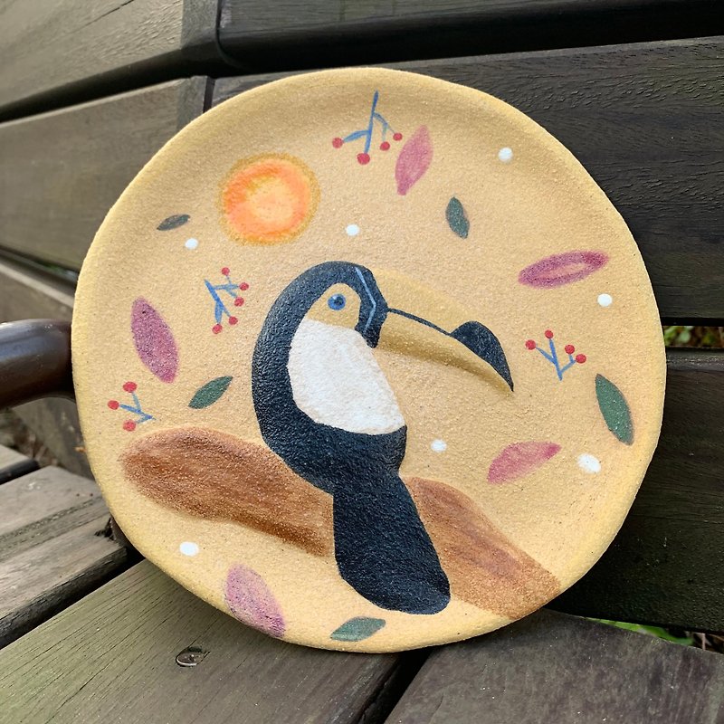 A Lu - Three-dimensional toucan pottery plate / decoration / pottery painting / hand-painted / imported sand pottery only this one - Pottery & Ceramics - Pottery Multicolor