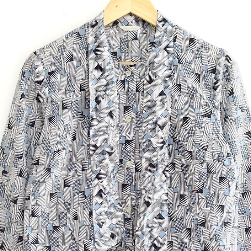 │Slowly│ program-old shirt │vintage.retro.literature.made in Japan - เสื้อเชิ้ตผู้หญิง - เส้นใยสังเคราะห์ หลากหลายสี