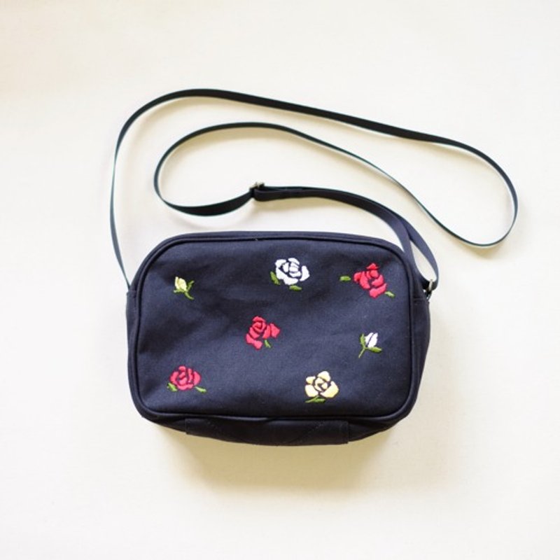 Shoulder bag with horizontal embroidery/Nostalgic rose - Messenger Bags & Sling Bags - Cotton & Hemp 