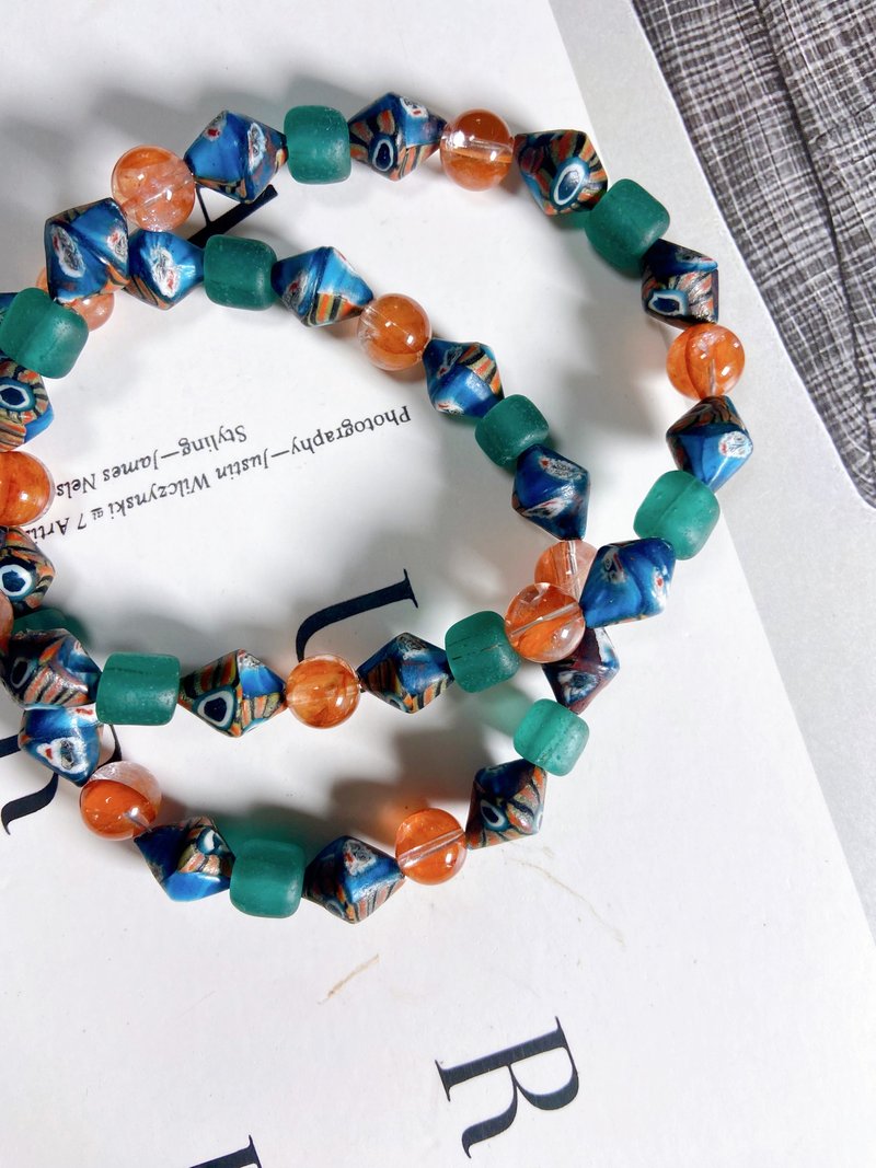 Necklace // West Asian Glass Beads - Necklaces - Colored Glass Green
