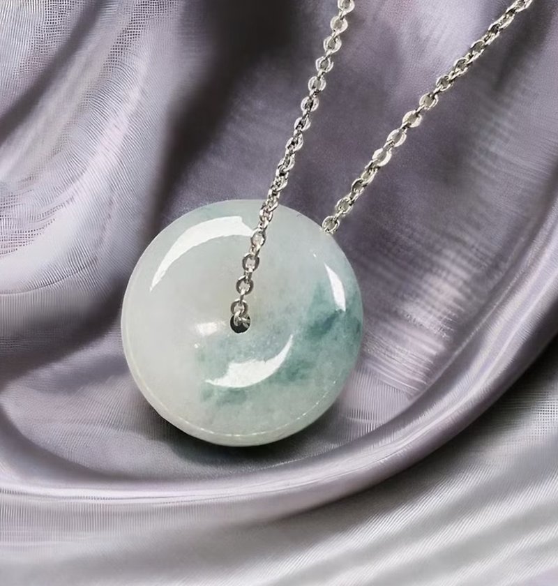 Burmese Jade A Cargo JadeGlass Jade Safe Buckle Gift Jade Gift Shop