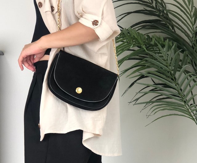 CELINE 円筒形ショルダーバッグ 日本直送 名牌中古包 】CELINE セリーヌ ショルダーバッグ ブラック