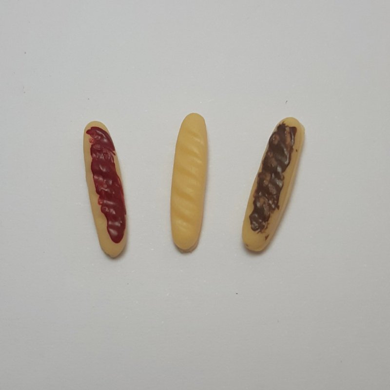 100 baguette Food Miniature Handmade Dollhouse collectible Pretend Play - 擺飾/家飾品 - 黏土 黃色