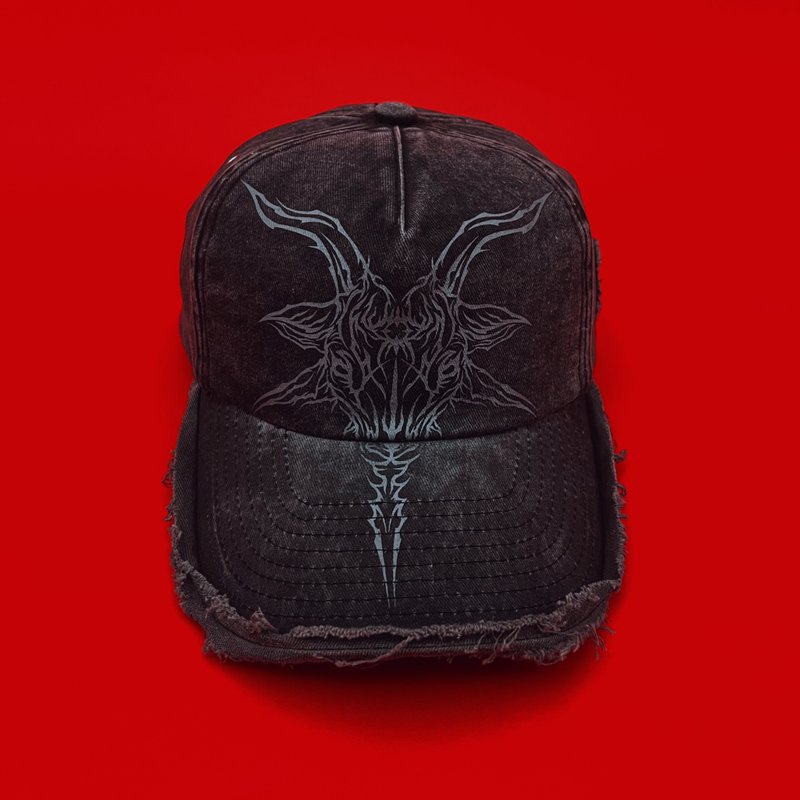 MrR山羊頭惡魔巴風特賽博符印主義圖騰水洗破壞五片帽老帽棒球帽 - 帽子 - 棉．麻 灰色