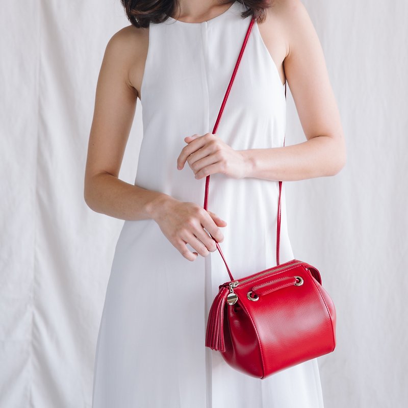 CUDDLE - WOMAN MINIMAL LEATHER SHOULDER BAG- RED - 側背包/斜孭袋 - 真皮 紅色