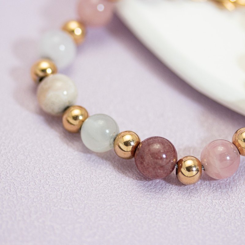 [Lucky Potion] Love Crystal Stainless Steel Bracelet (Strawberry Quartz/Rose Quartz/Sakura Agate/Moonstone) - สร้อยข้อมือ - คริสตัล สีทอง