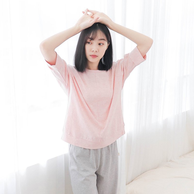 UMORFIL膠原蛋白反摺袖口/居家服-麻花粉 - 睡衣/居家服 - 棉．麻 粉紅色