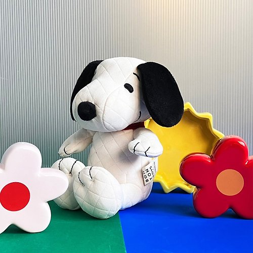 Peanuts × BON TON TOYS 台灣獨家總代理 BON TON TOYS Snoopy史努比絎縫盒裝填充玩偶-奶油 17cm