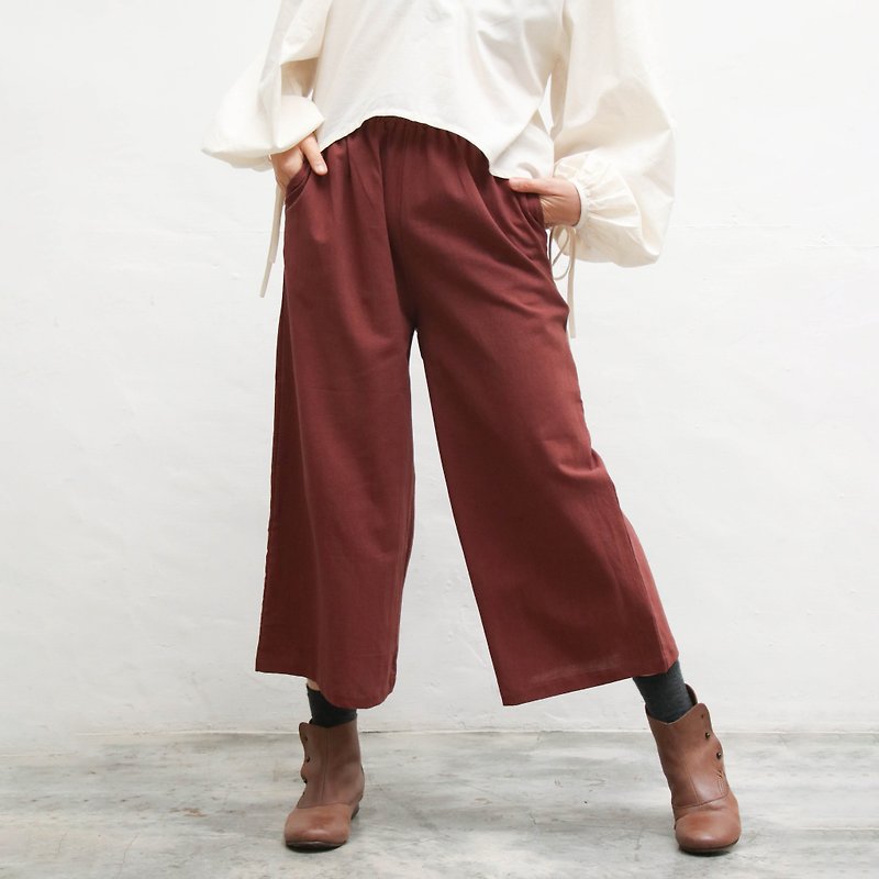 OMAKE Textured Pocket Wide Pants Dark Date - กางเกงขายาว - ผ้าฝ้าย/ผ้าลินิน สีแดง