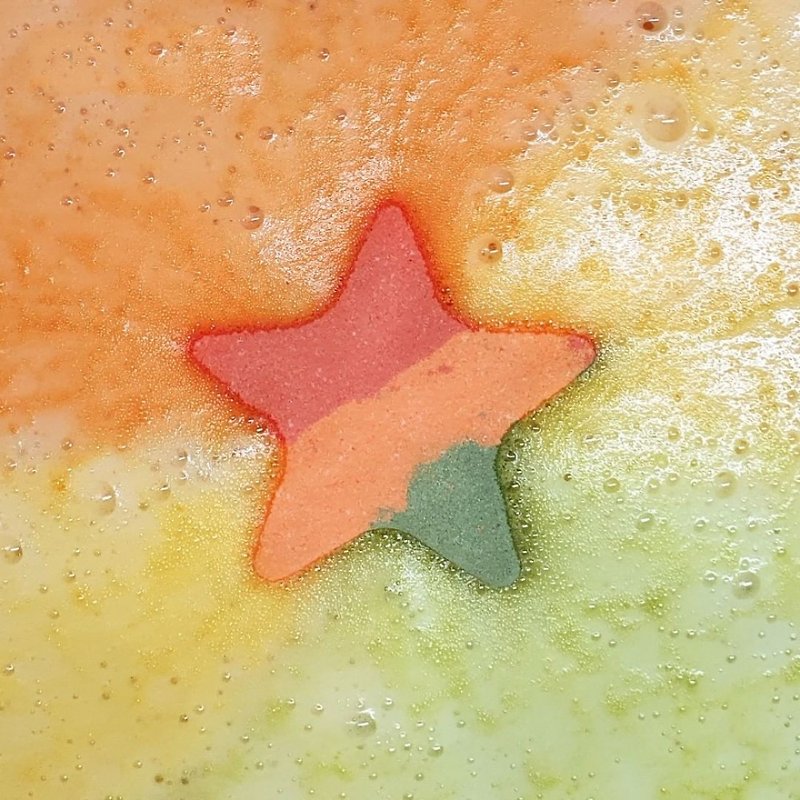 Colorful bath bubble bomb [Orange Star]-I'm Bomb from South Korea - ครีมอาบน้ำ - สารสกัดไม้ก๊อก สีส้ม