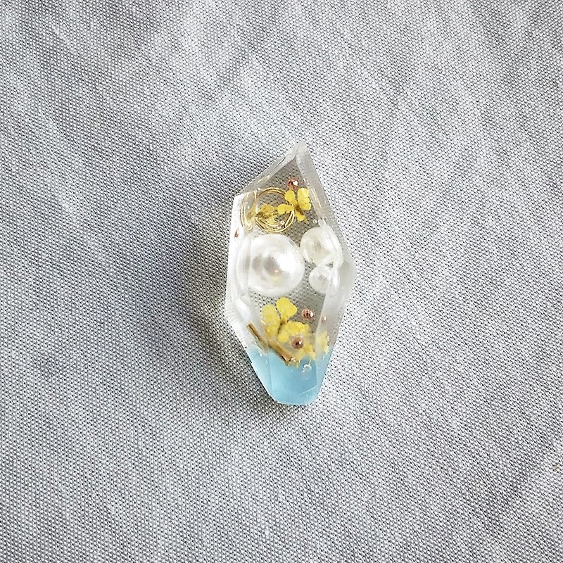 蕾絲花透明寶石耳環 - 粉藍色 (316耳針 / 螺旋式耳夾) - 耳環/耳夾 - 樹脂 藍色