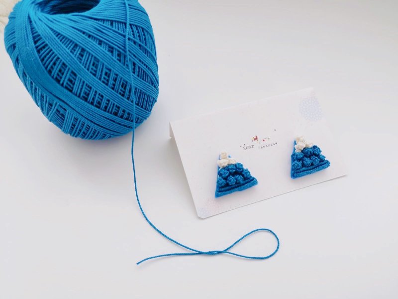 手作編織三角型耳環-針/夾式- Macrame Earrings。1人成團 - 編織/羊毛氈/縫紉 - 棉．麻 