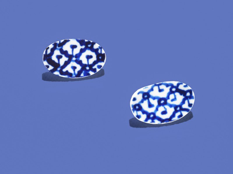 KRAM OVAL, CERAMIC EARRING WITH SILVER 92.5% - 耳環/耳夾/耳骨夾 - 瓷 藍色