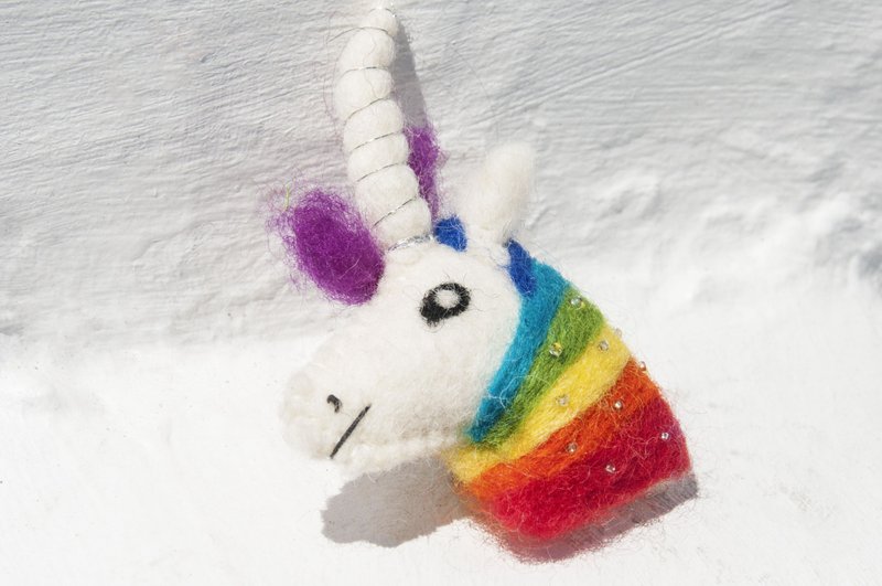 Limited wool felt strap/wool felt brooch/animal pin/rainbow wool felt-hand-embroidered unicorn - เข็มกลัด - ขนแกะ หลากหลายสี